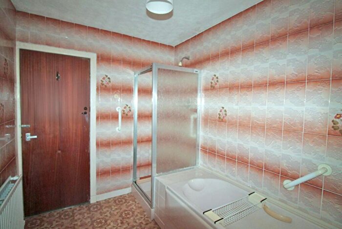 3 Bedroom Detached Bungalow For Sale In Stanely Drive, Paisley, PA2