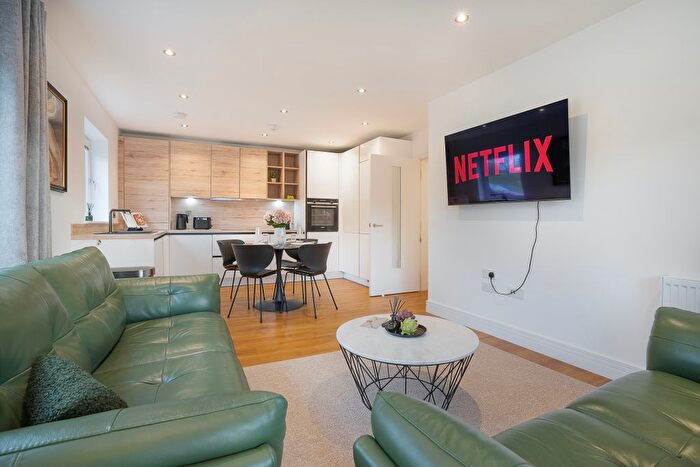 2 Bedroom Flat To Rent In May Baird Gardens South, Aberdeen, AB25