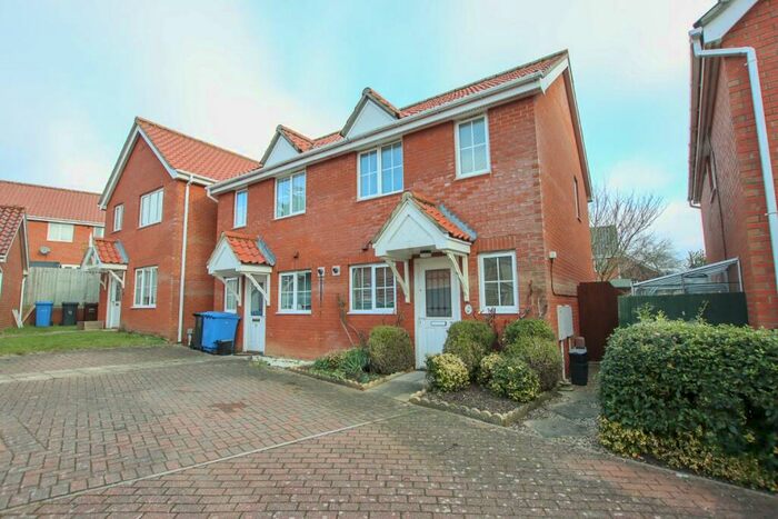 2 Bedroom Semi-Detached House For Sale In Mardle Street, Norwich, NR5