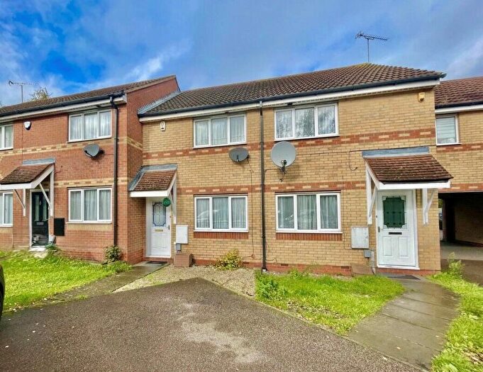 2 Bedroom Terraced House For Sale In Addington Way, Luton, Bedfordshire, LU4