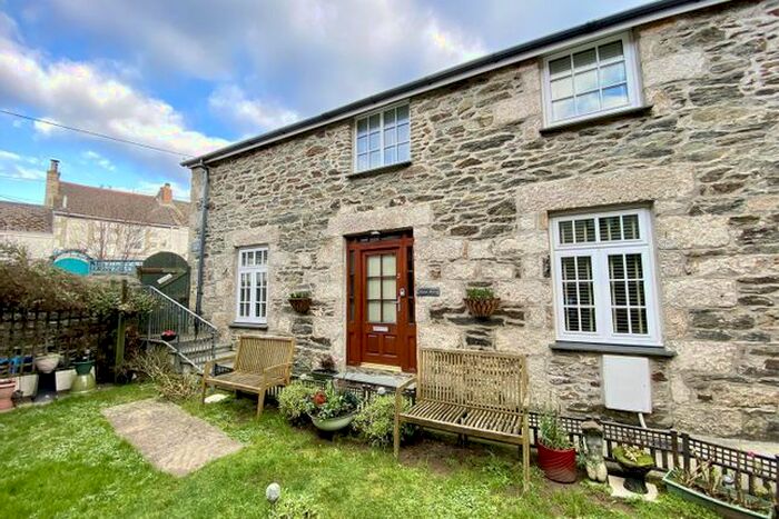2 Bedroom Property For Sale In Stone Fronted Cottage Near Village Centre, Porthleven, TR13
