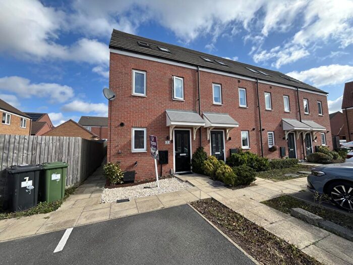 3 Bedroom End Of Terrace House For Sale In Linus Grove, Cardea, Peterborough, PE2