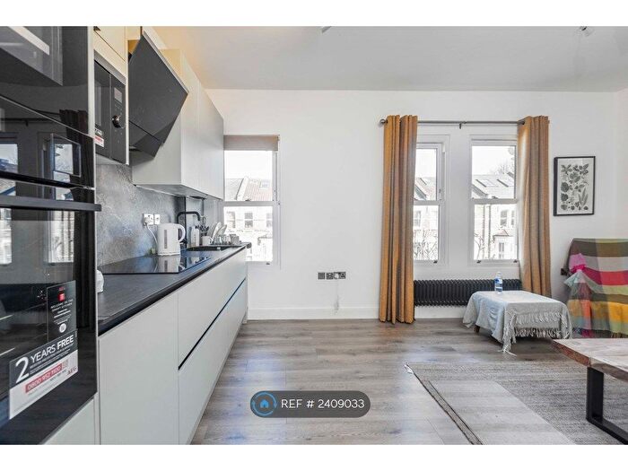 2 Bedroom Flat To Rent In Croxley Road, London, W9