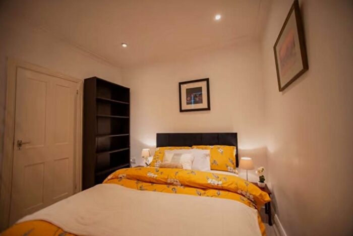 4 Bedroom Terraced House To Rent In Franklin Road, Gillingham, ME7