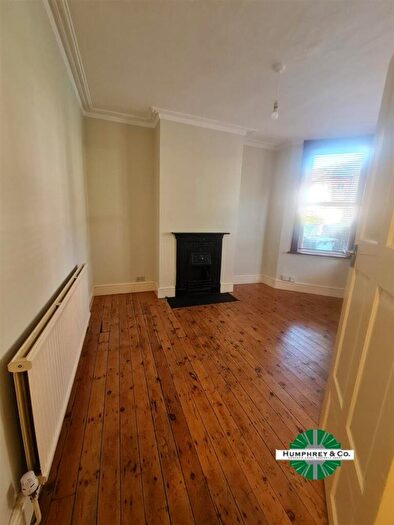 1 Bedroom Flat To Rent In Dunlace Road, Hackney, E5