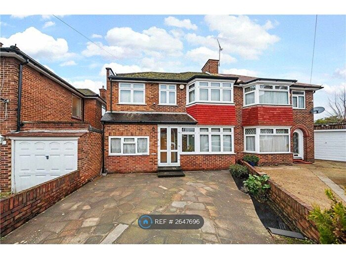 5 Bedroom Semi-Detached House To Rent In Brinkburn Gardens, Edgware, HA8