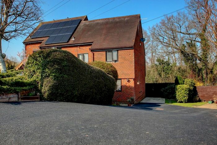 3 Bedroom Semi-Detached House For Sale In Chequers Hill, Bough Beech, Edenbridge, TN8