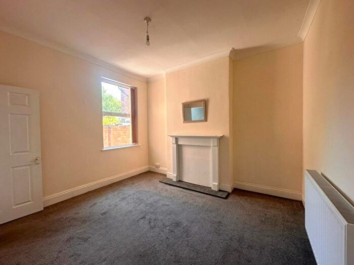 2 Bedroom End Of Terrace House To Rent In Gravelly Lane, Birmingham, West Midlands, B23