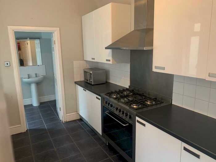 2 Bedroom Flat To Rent In Coniston Avenue, Newcastle Upon Tyne, NE2