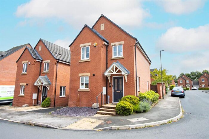 3 Bedroom Detached House For Sale In Rugby Drive, Chesterfield, S41