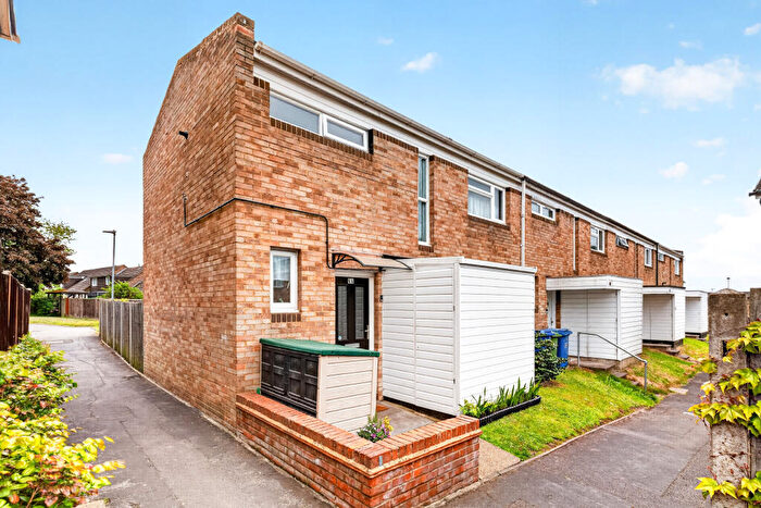3 Bedroom End Of Terrace House For Sale In Wheatley, Bracknell, RG12