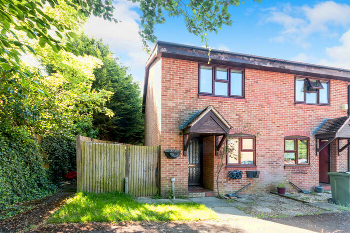 2 Bedroom End Of Terrace House To Rent In Wren Court, GU12