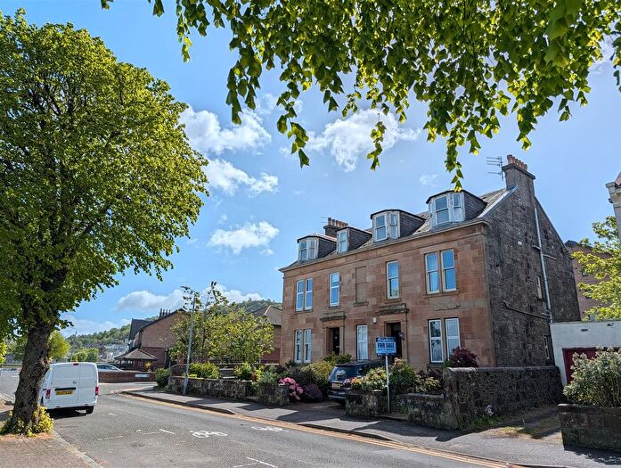 2 Bedroom Flat For Sale In Cove Road, Gourock, PA19