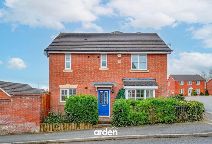 3 Bedroom End Of Terrace House For Sale In Wheelers Lane, Redditch, B97