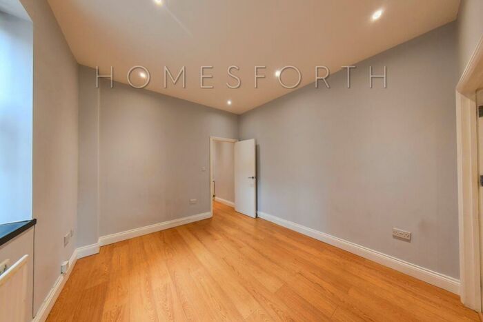 1 Bedroom Flat To Rent In Drake House, Stepney Way, Whitechapel, E1