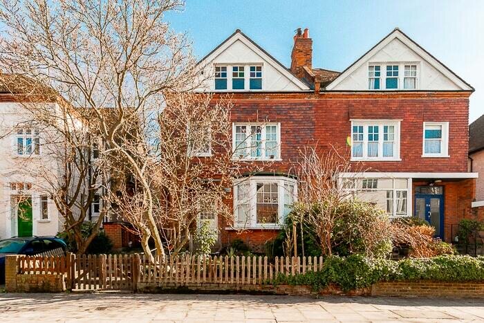 1 Bedroom Flat To Rent In Platts Lane London, NW3