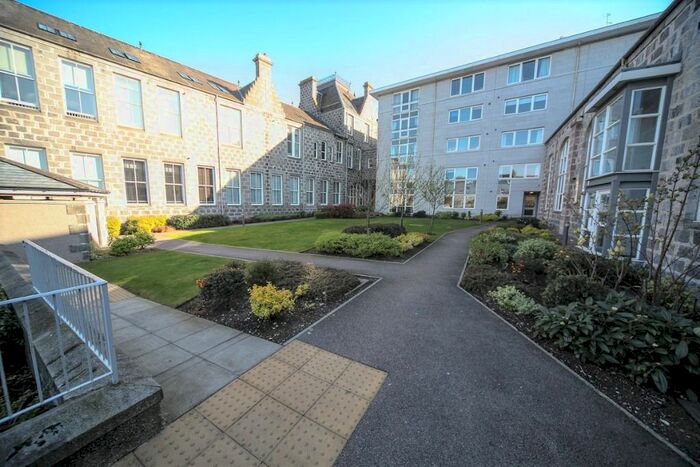 2 Bedroom Flat To Rent In Dee Village, Millburn Street, City Centre, Aberdeen, AB11