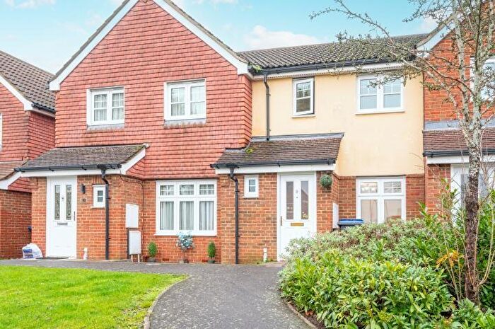 2 Bedroom Semi Detached House For Sale In Orchard Mews, Woking, Surrey, GU21
