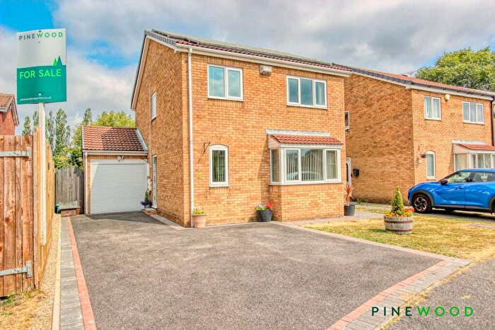 4 Bedroom Detached House For Sale In Highfields Way, Holmewood, S42