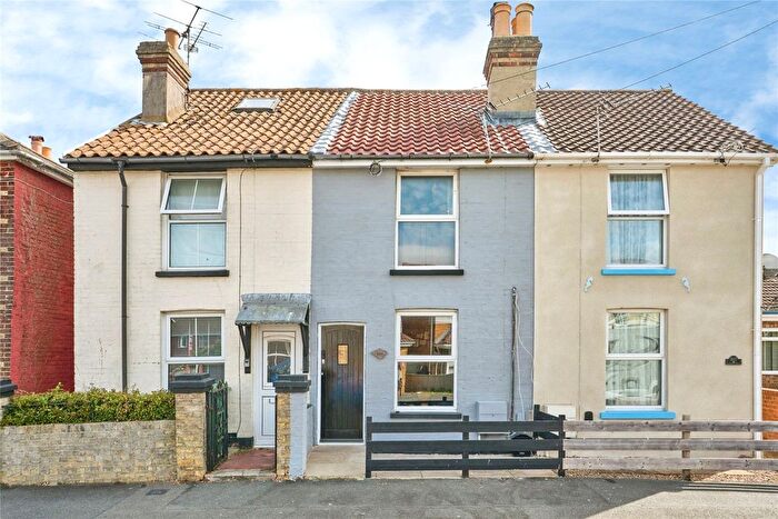2 Bedroom Terraced House For Sale In Clarence Road, East Cowes, Isle Of Wight, PO32