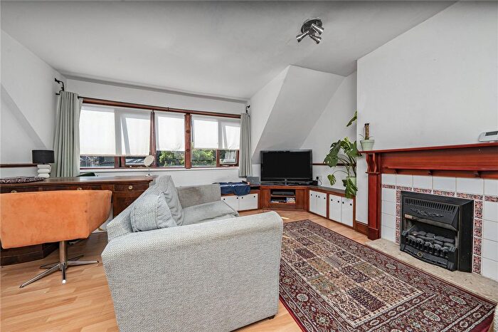 1 Bedroom Flat To Rent In Malbrook Road, London, SW15