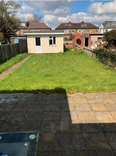 Studio To Rent In Leamington Crescent, Harrow, Greater London HA2