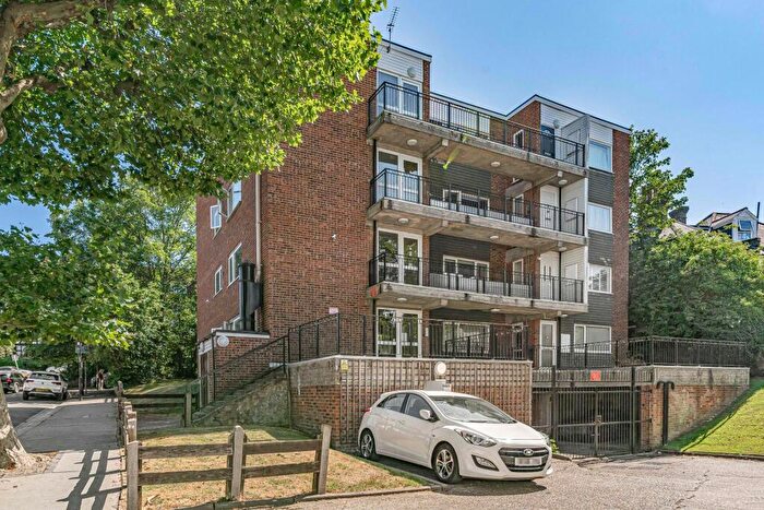 1 Bedroom Apartment To Rent In Addiscombe Road, Croydon, CR0