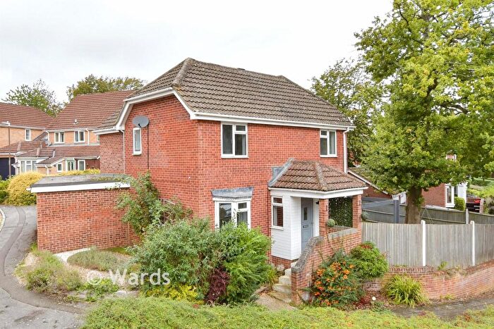 4 Bedroom Detached House For Sale In Olivine Close, Walderslade Woods, Chatham, Kent, ME5