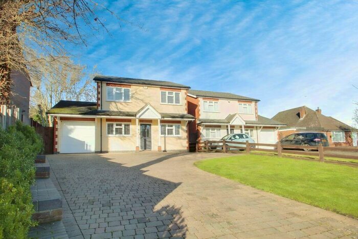 4 Bedroom Detached House To Rent In Post Meadow, Iver, SL0