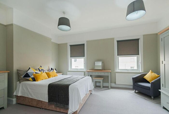 4 Bedroom Terraced House To Rent In Stroud Road, Gloucester, GL1