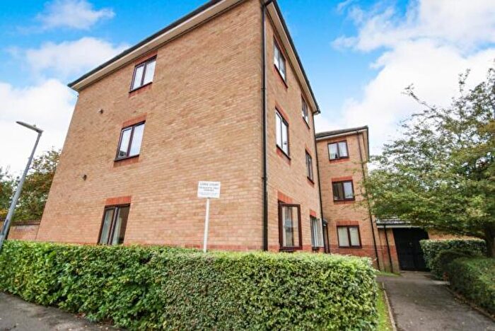 Flat To Rent In Loris Court, Cambridge, CB1