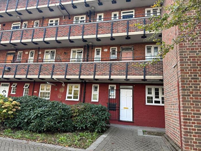2 Bedroom Flat To Rent In Ernest Street, London, E1