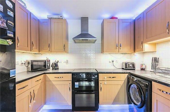 2 Bedroom Apartment To Rent In Parkhouse, Hatfield, AL10