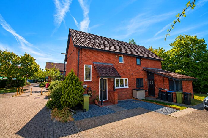 2 Bedroom Semi-Detached House To Rent In Old Farm Park, Milton Keynes, MK7