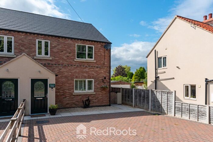 3 Bedroom Semi-Detached House For Sale In Station Road, Graizelound, Haxey, Doncaster, Lincolnshire, DN9