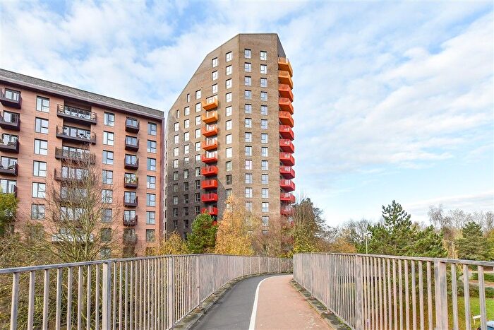 1 Bedroom Flat For Sale In Waterhouse Avenue, Maidstone, Kent, ME14