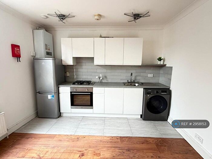 1 Bedroom Flat To Rent In Chatham St, Reading, RG1