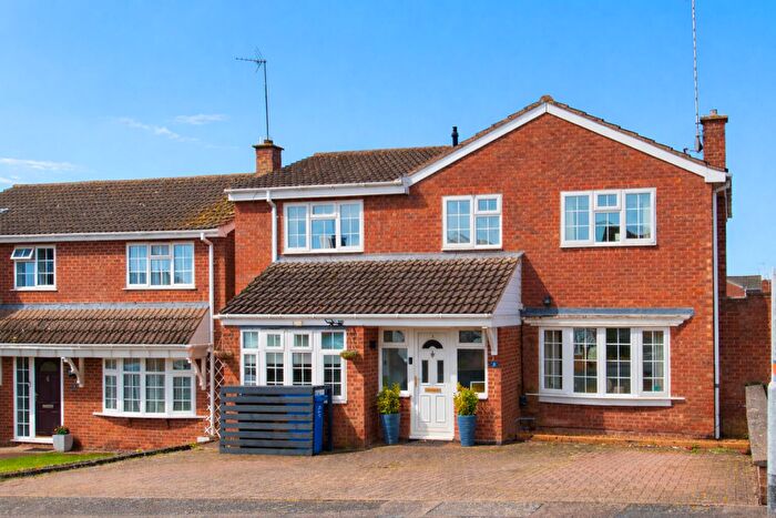 4 Bedroom Detached House For Sale In Brookside, Desborough, Kettering, NN14