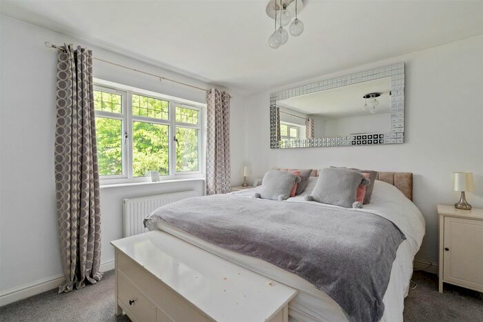 4 Bedroom Detached House For Sale In Mill Lane, Dorridge, Solihull, B93