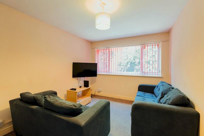 4 Bedroom Flat To Rent In Rosebery Street, Loughborough LE11