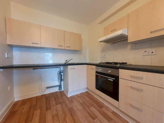 2 Bedroom Flat To Rent In High Street, London, NW10