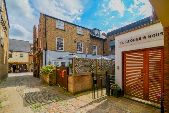2 Bedroom Flat To Rent In St. Georges House, St. Georges Place, Twickenham, TW1