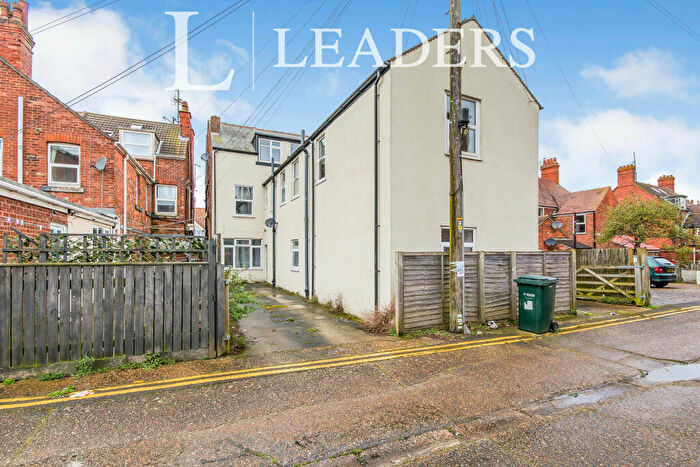 1 Bedroom Flat To Rent In Drummond Road, Skegness, PE25