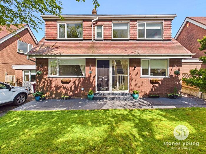 4 Bedroom Detached Bungalow For Sale In East Lancashire Road, Blackburn, BB1