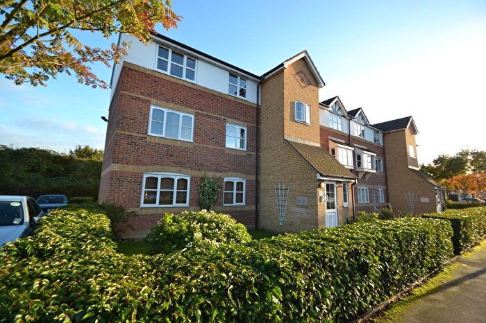 1 Bedroom Flat To Rent In Donald Woods Gardens, Tolworth, Surbiton, KT5