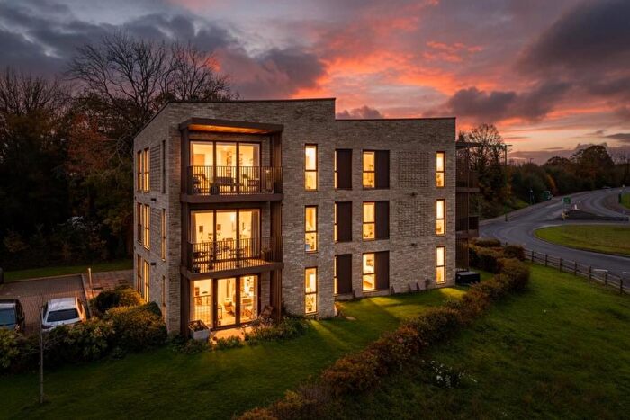 2 Bedroom Flat To Rent In Rocky Lane, Haywards Heath, RH16