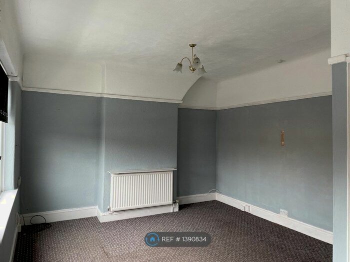 1 Bedroom Flat To Rent In Chester Road, Whitby, Ellesmere Port, CH65