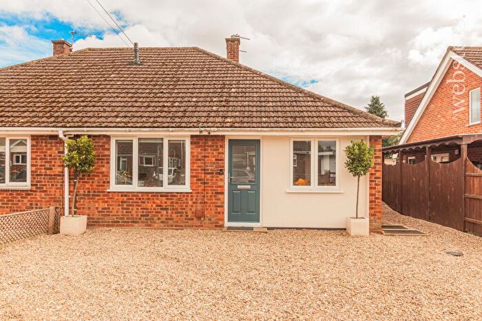 3 Bedroom Semi-Detached Bungalow To Rent In Gowing Road, Norwich, NR6