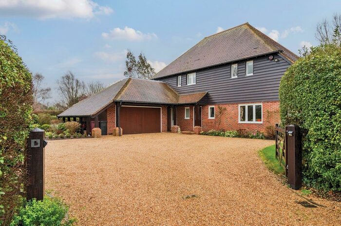 4 Bedroom Detached House For Sale In Bremere Lane, Chichester, PO20