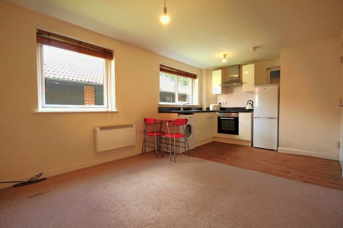 1 Bedroom Flat To Rent In Hamnett Court, Birchwood, Warrington, Cheshire, WA3